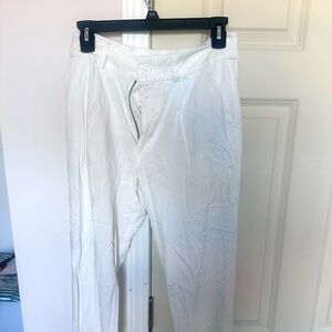 White casual pants. As good as new. Missing tag but never worn.